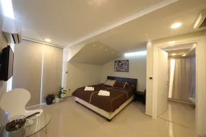 apartman2-mystique007