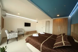 apartman5-blue-light002