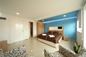 apartman5-blue-light003