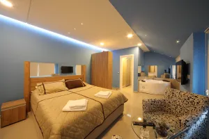 apartman8-lux-blue-see008